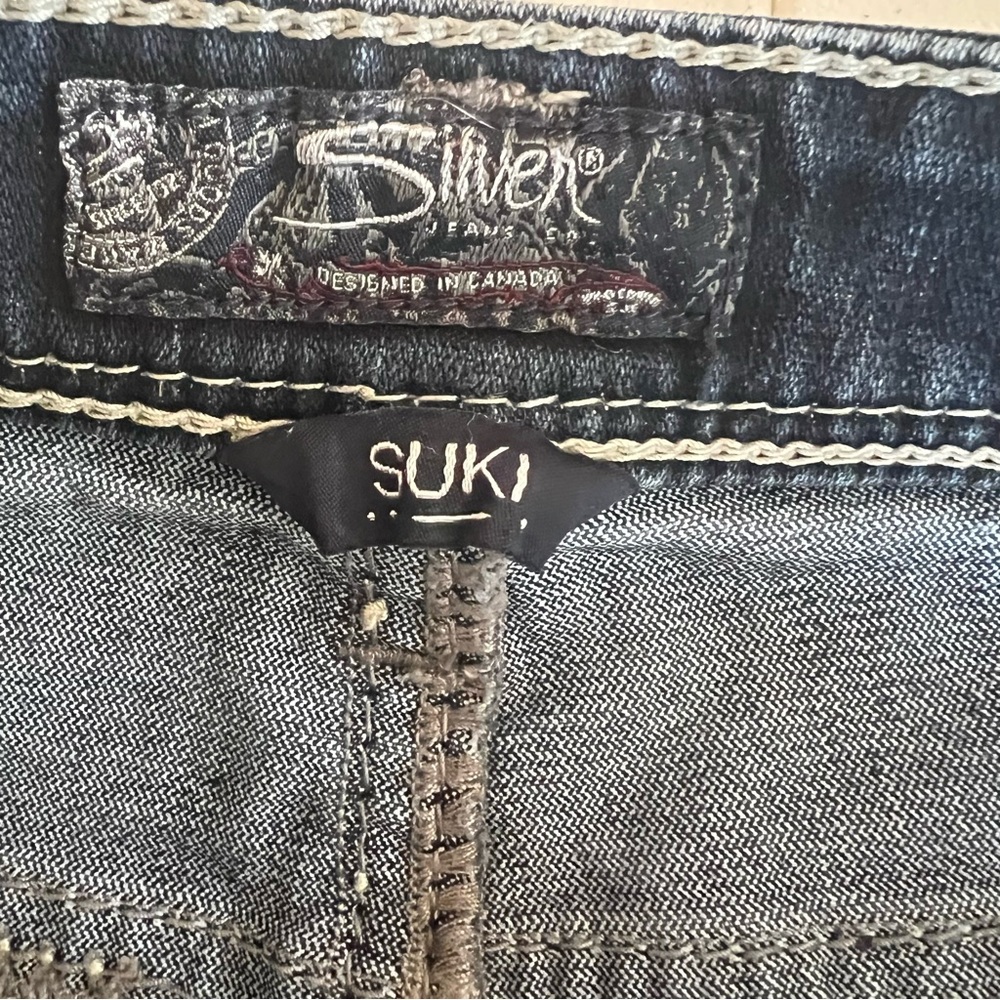 Silver Jeans Indigo Cropped Women's Jeans - Picture 5 of 8